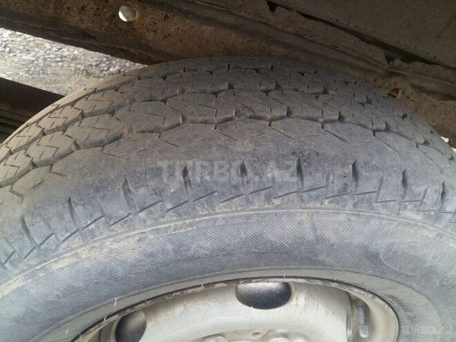 Mercedes 208 D 1994, 300,000 km - 2.3 l - Şirvan