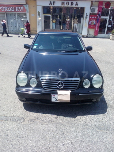 Mercedes E 240 1999, 104,000 km - 2.6 l - Bakı