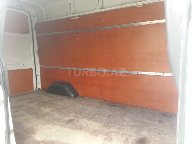 Ford Transit 2006, 304,000 km - 2.4 l - Quba