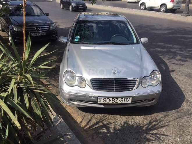 Mercedes C 200 2000, 268,000 km - 2.0 l - Bakı