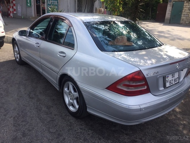 Mercedes C 200 2000, 268,000 km - 2.0 l - Bakı