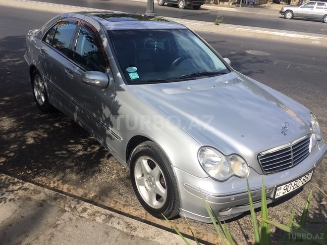Mercedes C 200 2000, 268,000 km - 2.0 l - Bakı