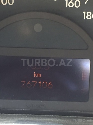 Mercedes C 200 2000, 268,000 km - 2.0 l - Bakı