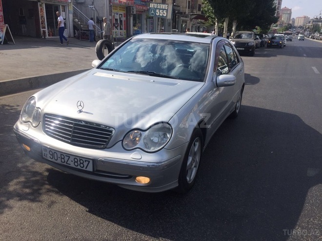 Mercedes C 200 2000, 268,000 km - 2.0 l - Bakı