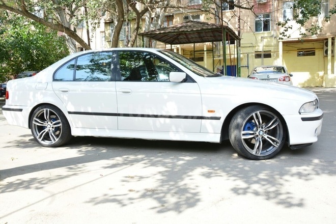 BMW 528 1997, 413,000 km - 2.8 л - Bakı