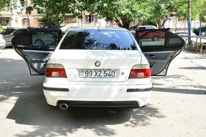 BMW 528 1997, 413,000 km - 2.8 л - Bakı