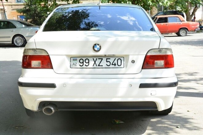 BMW 528 1997, 413,000 km - 2.8 л - Bakı