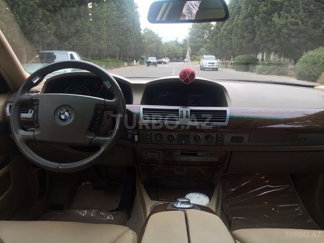 BMW 735 2003, 197,000 km - 3.6 l - Sumqayıt