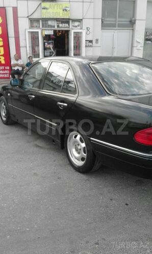 Mercedes E 200 1997, 250,000 km - 2.0 л - Bakı
