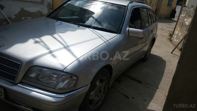 Mercedes C 220 1990, 280,000 km - 2.2 l - Bakı