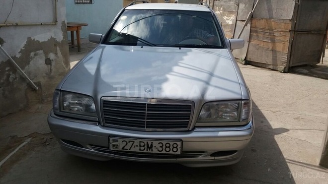 Mercedes C 220 1990, 280,000 km - 2.2 l - Bakı