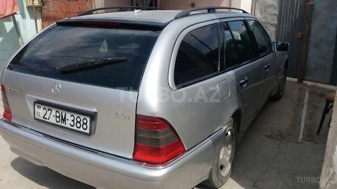 Mercedes C 220 1990, 280,000 km - 2.2 l - Bakı
