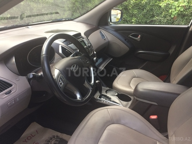 Hyundai ix35 2010, 70,000 km - 2.4 l - Bakı