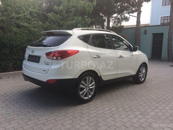 Hyundai ix35 2010, 70,000 km - 2.4 l - Bakı