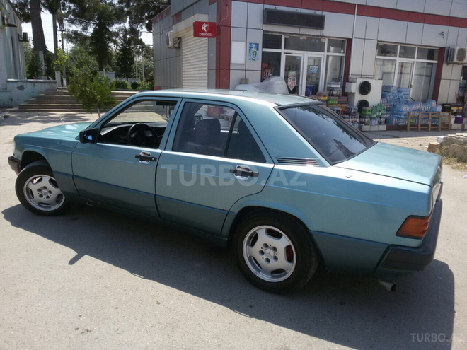 Mercedes 190 1991, 500,000 km - 1.8 l - Kürdəmir