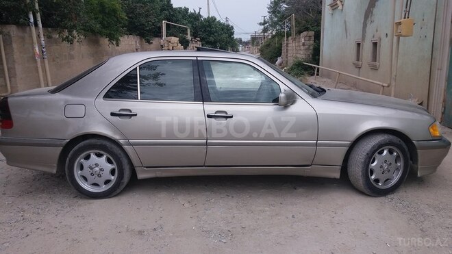 Mercedes C 230 1997, 260,000 km - 2.3 l - Sumqayıt