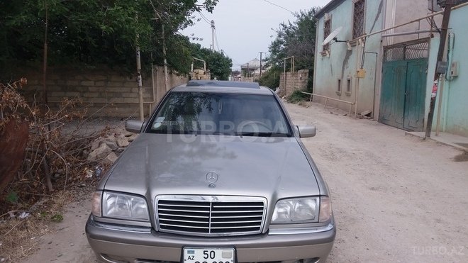 Mercedes C 230 1997, 260,000 km - 2.3 l - Sumqayıt