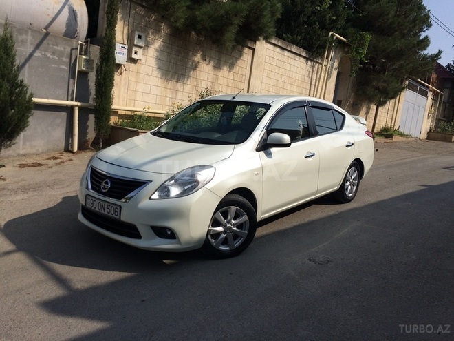 Nissan Sunny 2012, 195,000 km - 1.6 л - Bakı
