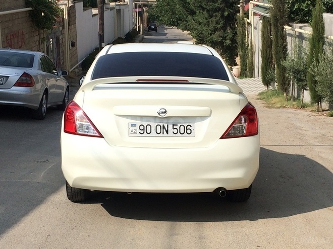 Nissan Sunny 2012, 195,000 km - 1.6 л - Bakı