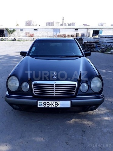 Mercedes E 240 1997, 447,000 km - 2.4 l - Bakı