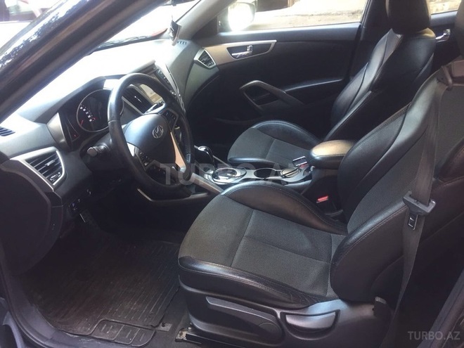 Hyundai Veloster 2013, 80,000 km - 1.6 л - Bakı
