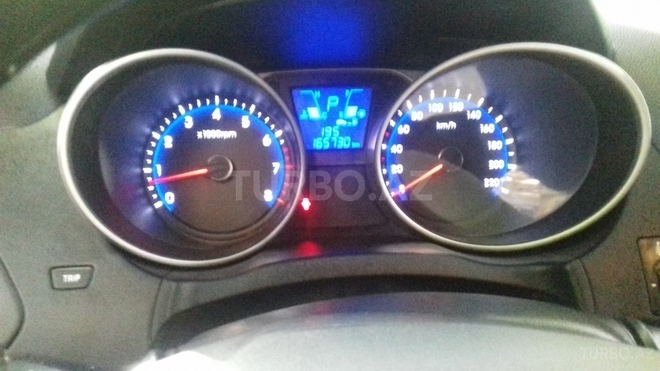 Hyundai ix35 2011, 185,000 km - 2.0 l - Bakı