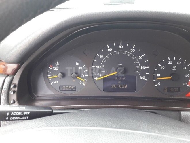 Mercedes E 320 2000, 261,800 km - 3.2 л - Bakı