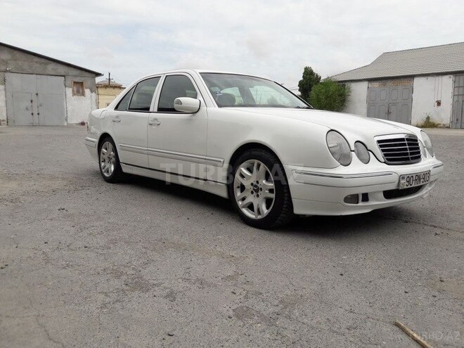 Mercedes E 320 2000, 261,800 km - 3.2 л - Bakı
