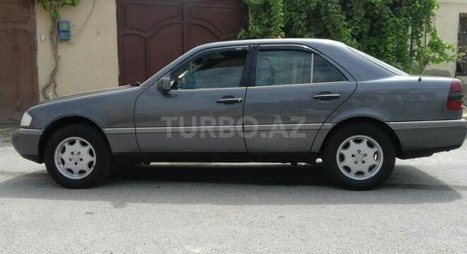 Mercedes C 220 1996, 215,000 km - 2.2 л - Bakı
