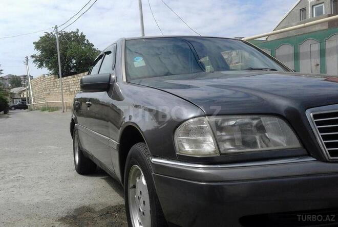 Mercedes C 220 1996, 215,000 km - 2.2 л - Bakı