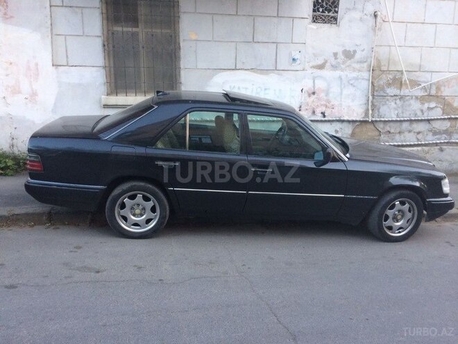 Mercedes E 230 1990, 485,761 km - 2.3 l - Bakı
