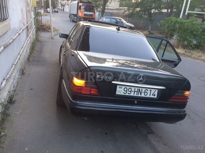 Mercedes E 230 1990, 485,761 km - 2.3 l - Bakı