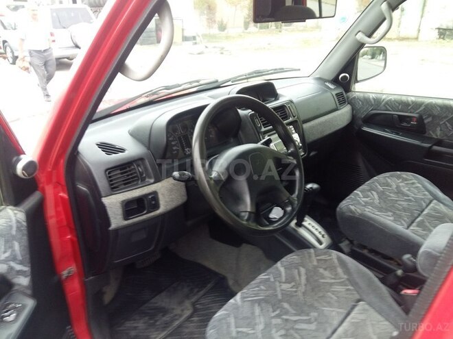 Mitsubishi Pajero io 1999, 200,000 km - 1.8 л - Sumqayıt
