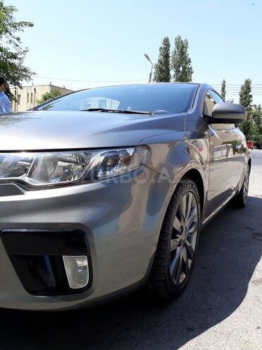Kia Cerato Koup 2010, 110,000 km - 2.0 л - Bakı