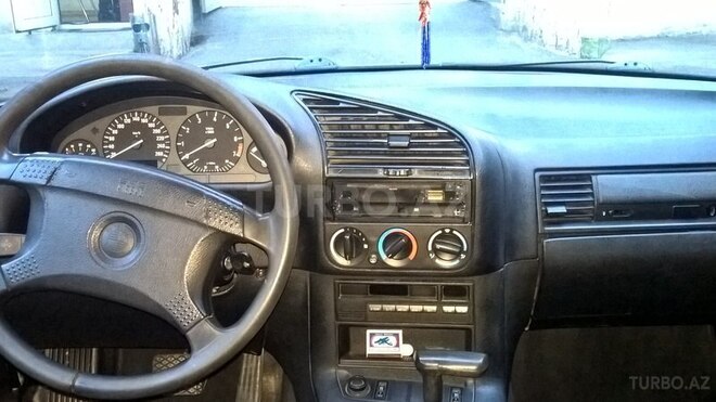 BMW 320 1994, 270,000 km - 2.0 л - Bakı
