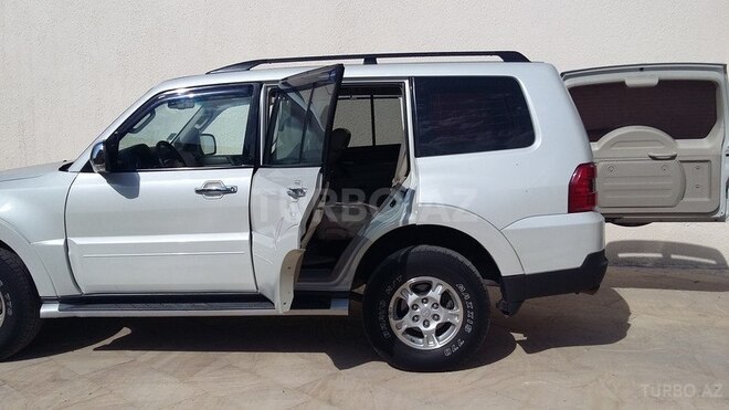 Mitsubishi Pajero 2007, 136,000 km - 3.0 l - Bakı