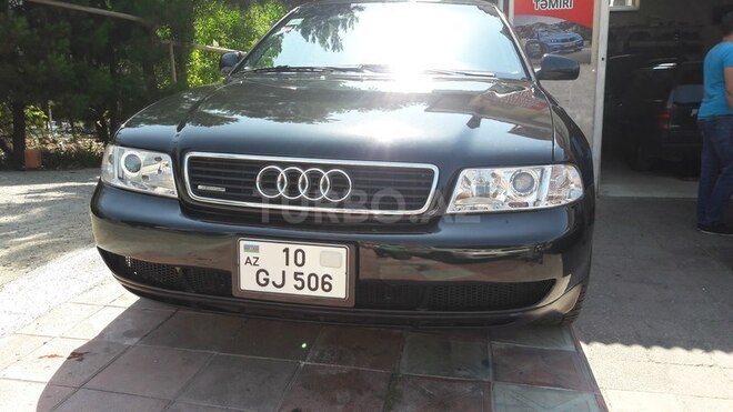 Audi A4 1995, 200,000 km - 2.8 l - Bakı
