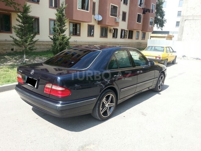 Mercedes E 240 2000, 271,000 km - 2.4 l - Sumqayıt