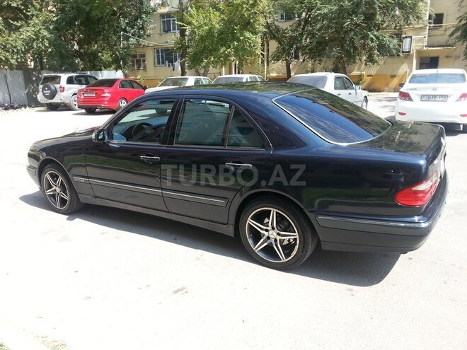 Mercedes E 240 2000, 271,000 km - 2.4 l - Sumqayıt