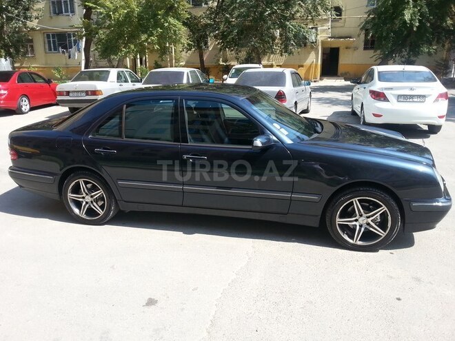 Mercedes E 240 2000, 271,000 km - 2.4 l - Sumqayıt