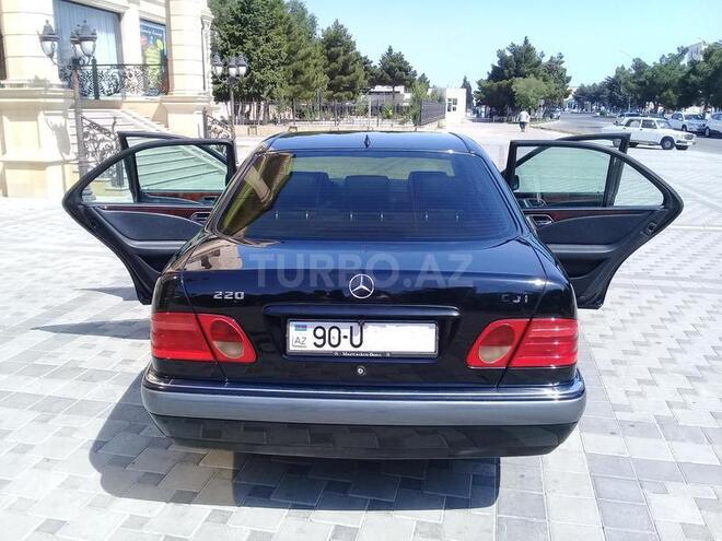 Mercedes E 220 1998, 274,000 km - 2.2 l - Bakı