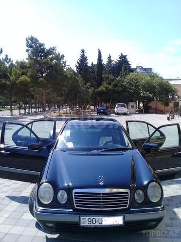 Mercedes E 220 1998, 274,000 km - 2.2 l - Bakı