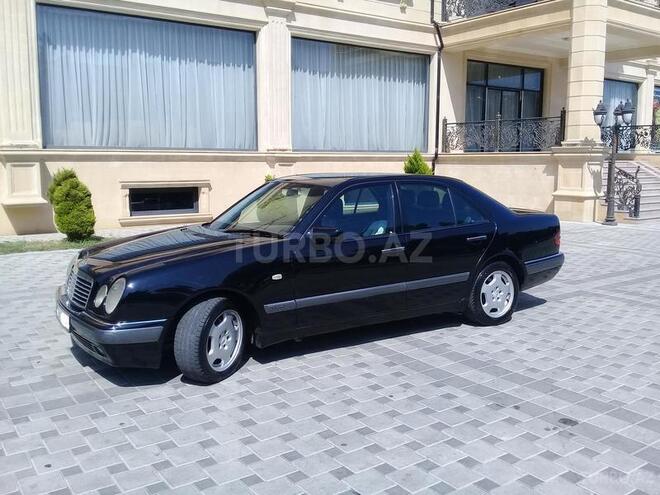 Mercedes E 220 1998, 274,000 km - 2.2 l - Bakı