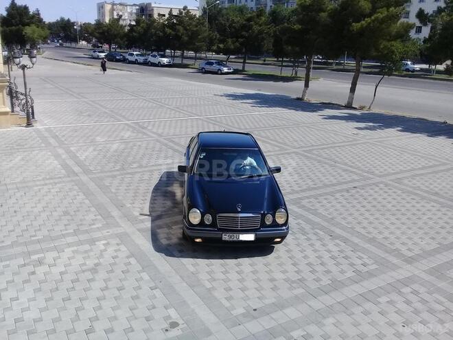 Mercedes E 220 1998, 274,000 km - 2.2 l - Bakı