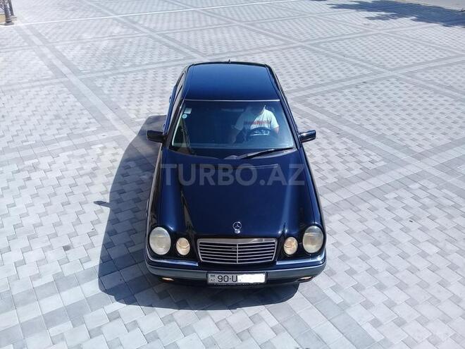 Mercedes E 220 1998, 274,000 km - 2.2 l - Bakı