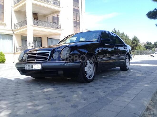 Mercedes E 220 1998, 274,000 km - 2.2 l - Bakı