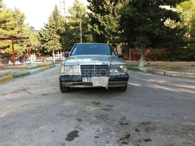 Mercedes E 200 1990, 350,360 km - 2.0 л - Bakı