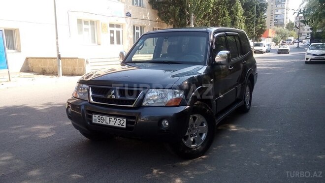 Mitsubishi Pajero 2005, 320,000 km - 3.0 l - Bakı