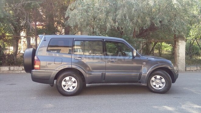 Mitsubishi Pajero 2005, 320,000 km - 3.0 l - Bakı