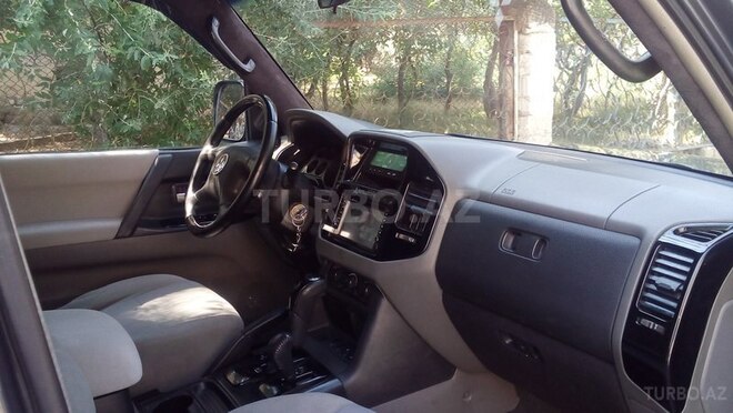 Mitsubishi Pajero 2005, 320,000 km - 3.0 l - Bakı